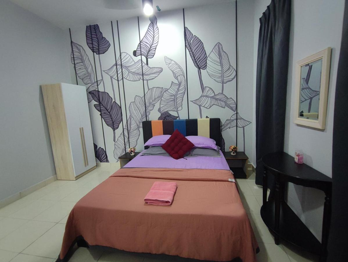 Homestay Semenyih 3 Bedroom Apartment By Kasyaf エクステリア 写真