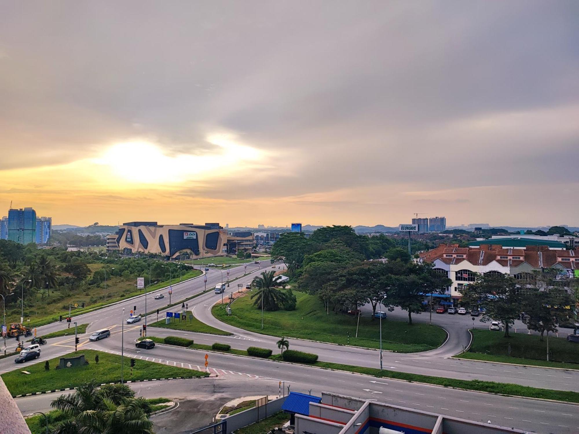 Homestay Semenyih 3 Bedroom Apartment By Kasyaf エクステリア 写真
