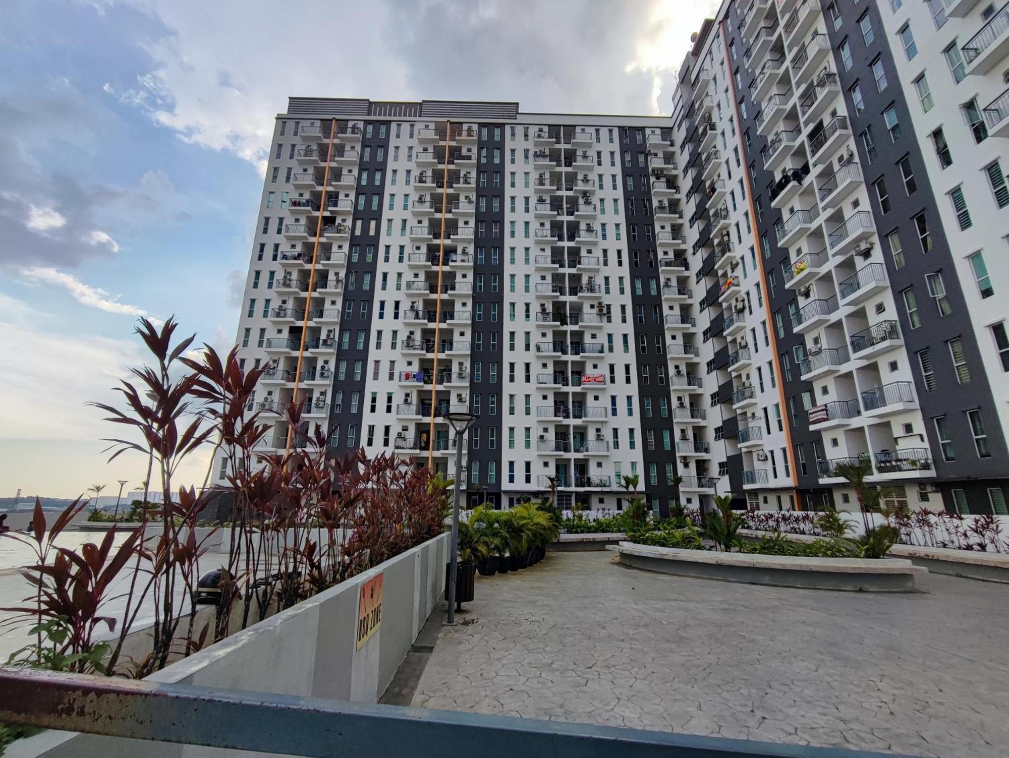 Homestay Semenyih 3 Bedroom Apartment By Kasyaf エクステリア 写真