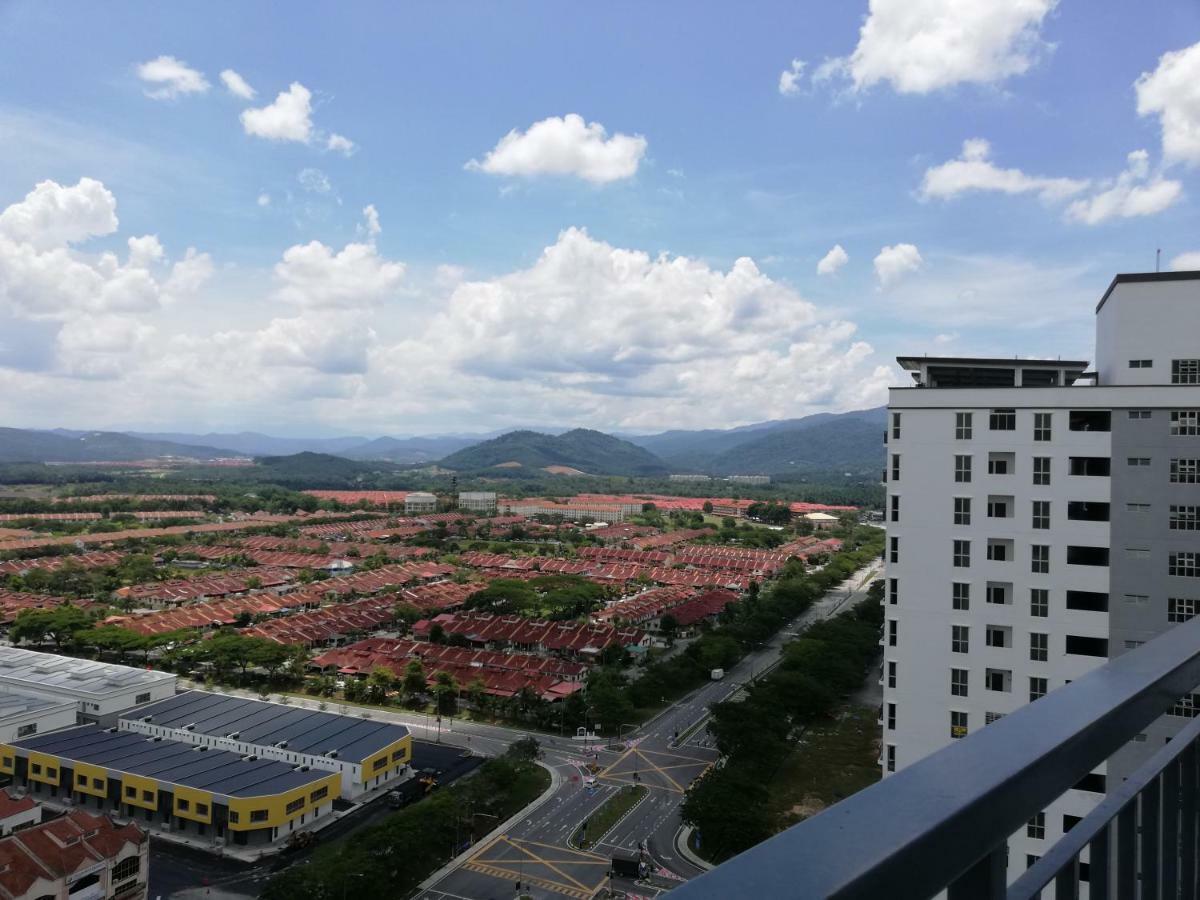 Homestay Semenyih 3 Bedroom Apartment By Kasyaf エクステリア 写真