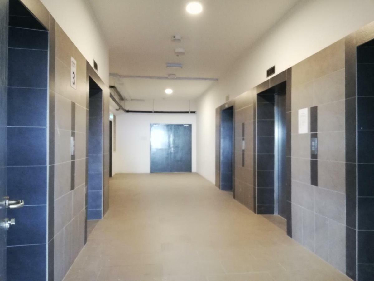 Homestay Semenyih 3 Bedroom Apartment By Kasyaf エクステリア 写真