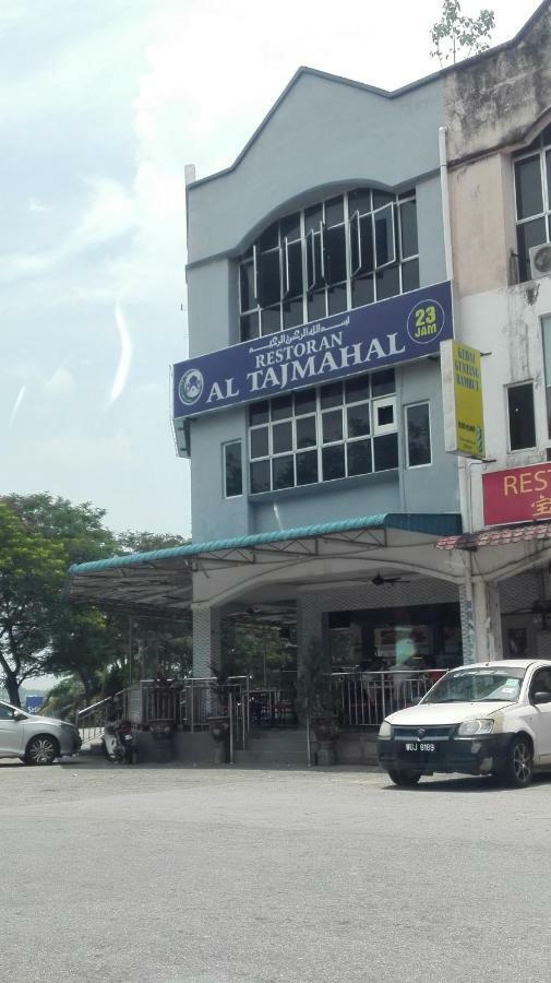 Homestay Semenyih 3 Bedroom Apartment By Kasyaf エクステリア 写真